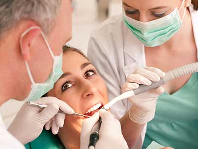 Implantate – der Zahnersatz